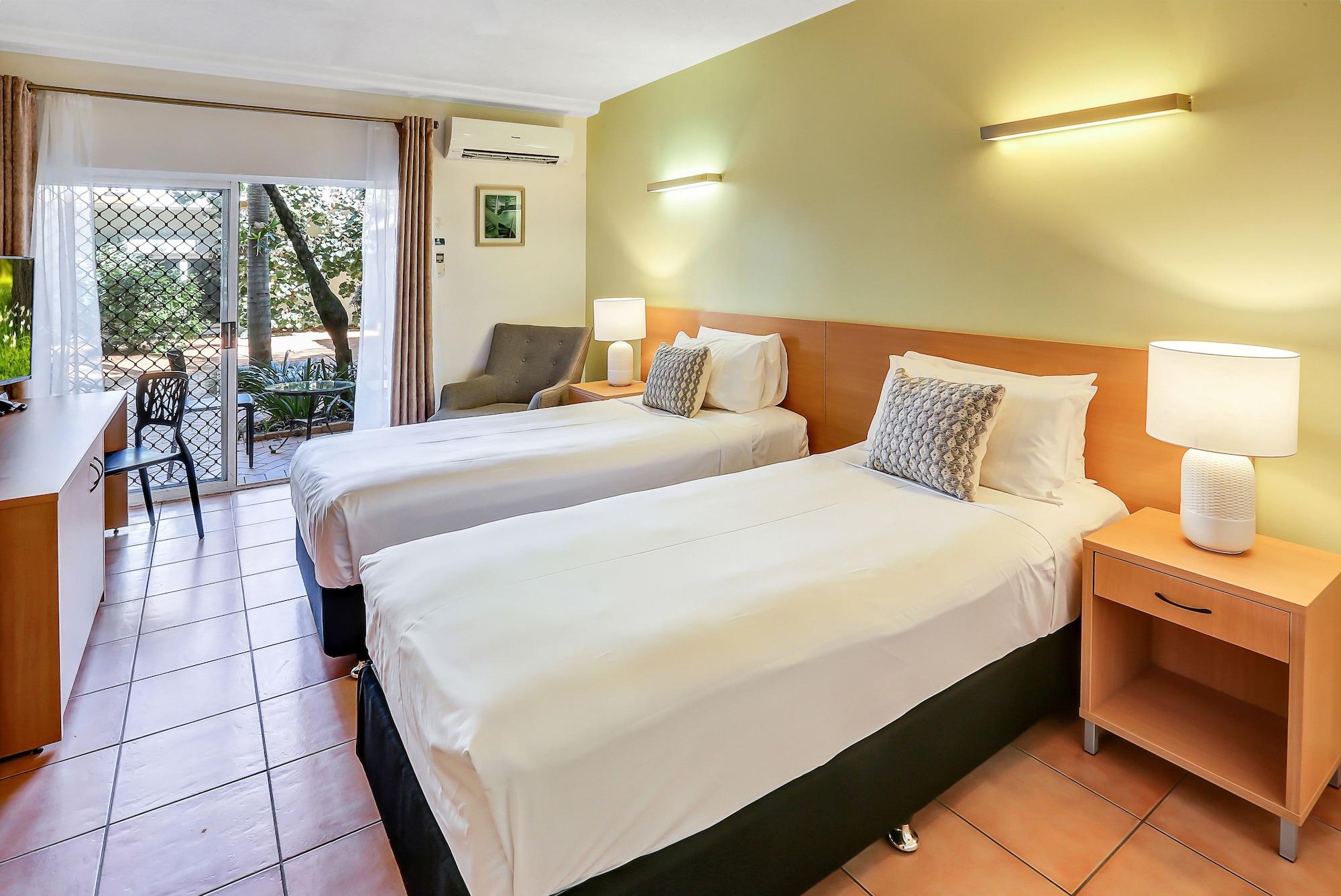 Coral Tree Inn Cairns Bagian luar foto