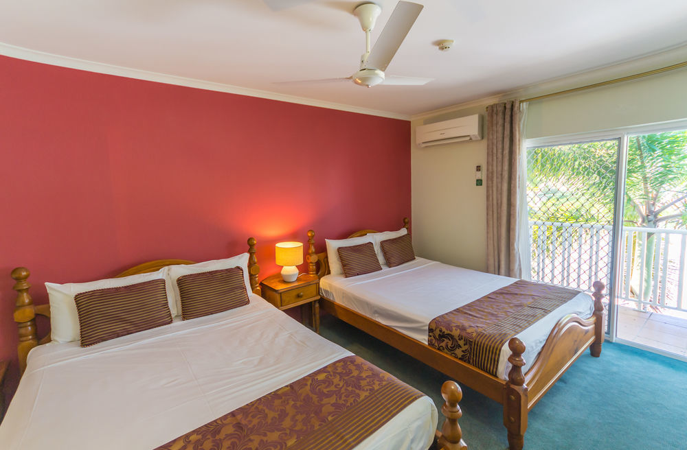 Coral Tree Inn Cairns Bagian luar foto