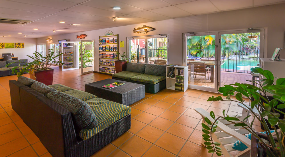 Coral Tree Inn Cairns Bagian luar foto